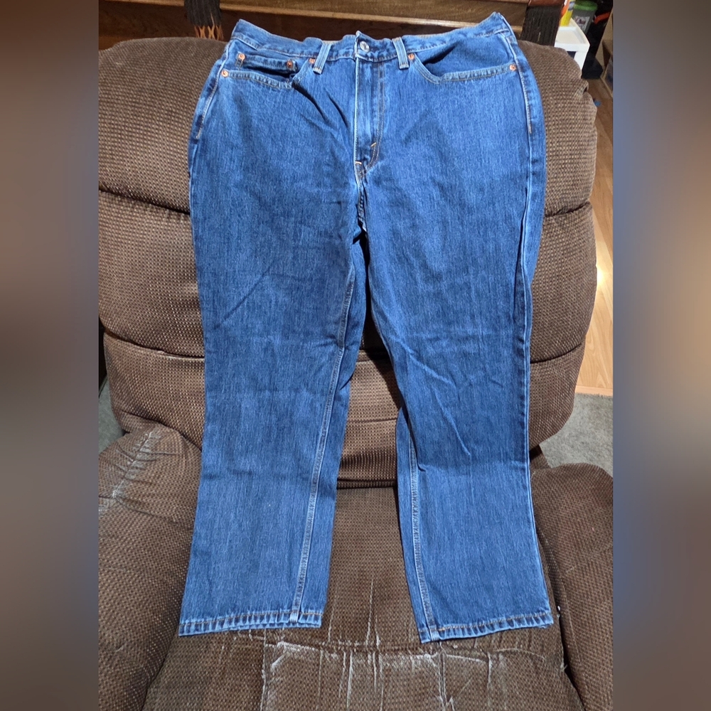 Levi's 34x30 550 Blue Denim Jeans with Tan Label